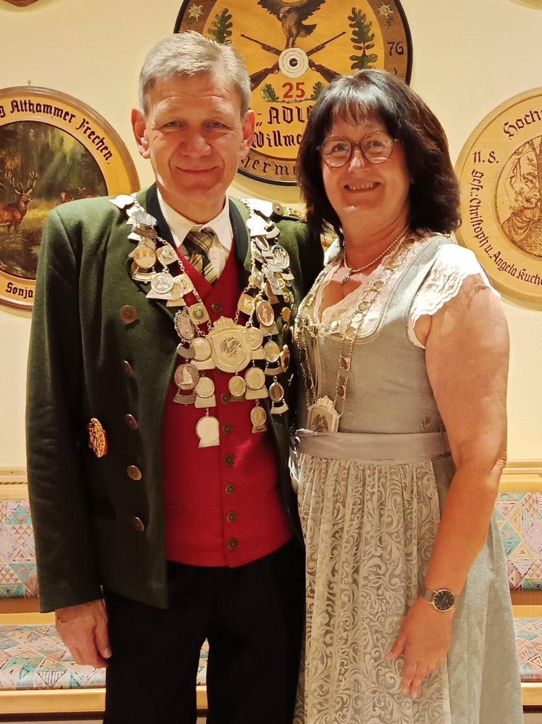 Horst Tischner ist zum zehnten Mal Schützenkönig, seine Ute zum ersten Mal Liesl